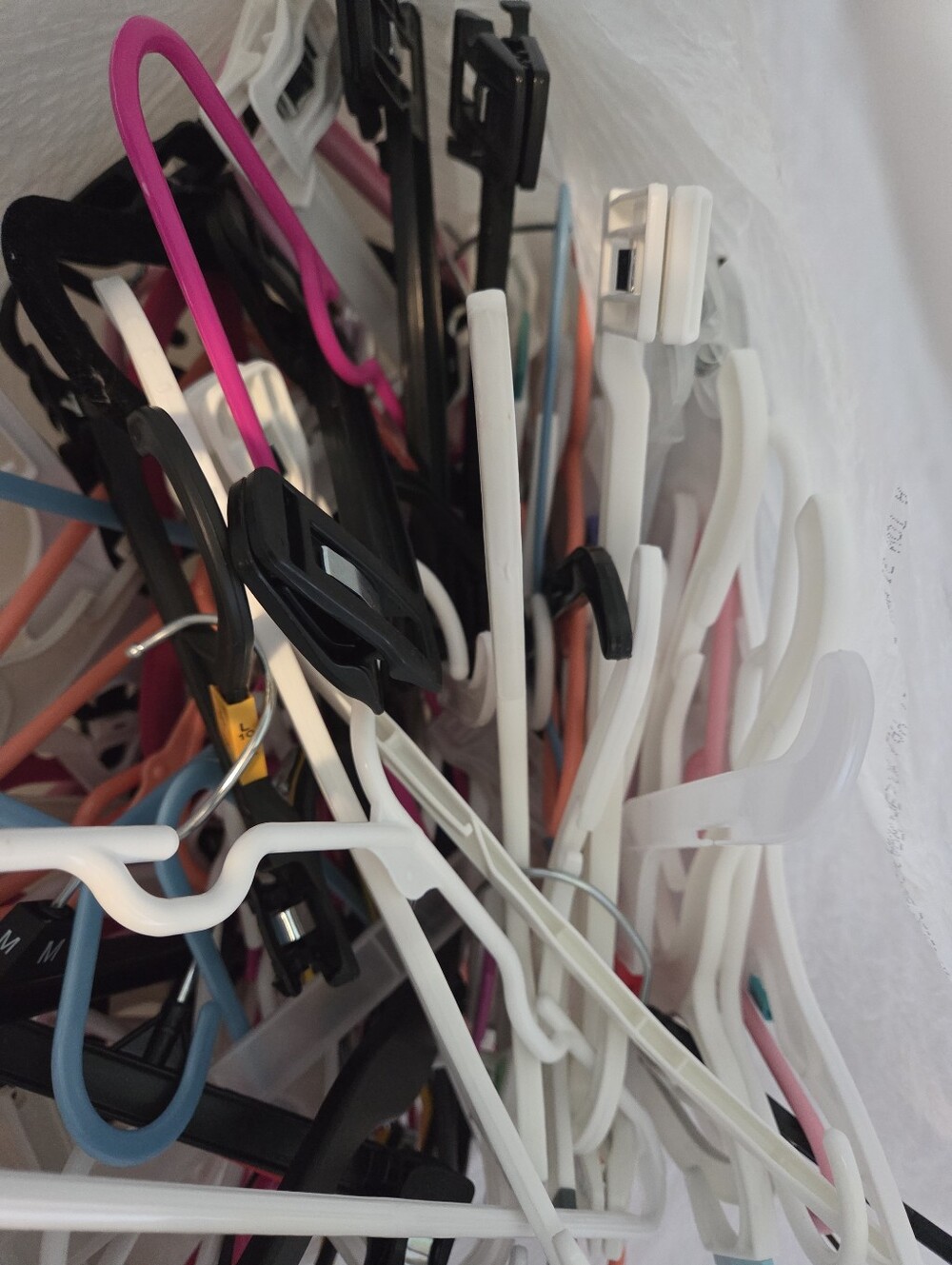 300 Kid Size Hangers 13.5"